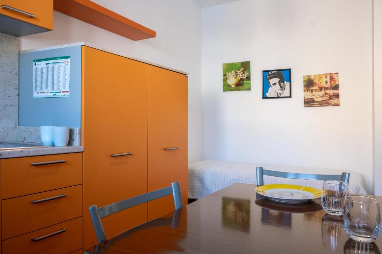 Orsola Apartments 法维尼亚纳 外观 照片